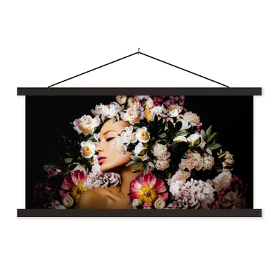 Produktbild von MuchoWow® Textilposter Frauen - Blumen - Rosen - Porträt 120x60 cm mit schwarzem Rahmen - Dekoration Schlafzimmer