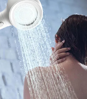 Produktbild von Wassersparender Duschkopf mit 4 Strahlarten - weiß - Handbrause