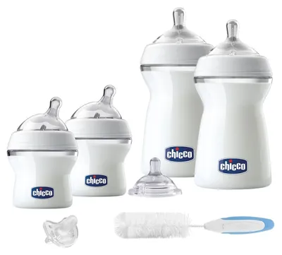 Immagine prodotto di Chicco NaturalFeeling – Set completo per iniziare, con biberon, tettarelle, ciucci e spazzola, adatto dai 0 mesi in su