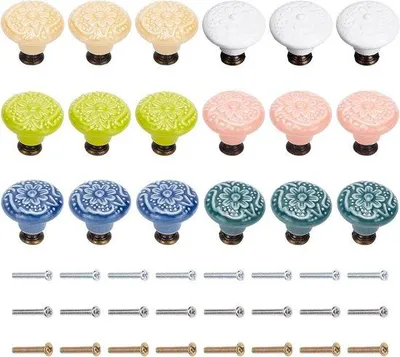 Produktbild von 18 Stück Runde Reliefkeramik Knaufschrauben - 6 Farben - Montage-Set - Küchen Schubladen Türen