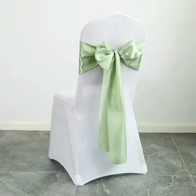 Image de Housse de chaise en satin avec ruban pour mariages et fêtes