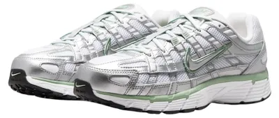 Produktbild von Nike P-6000 Damen Sneaker Weiß-Silber-Grün mit Mesh-Overlays und leichter Schaumstoff-Dämpfung