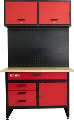 Image de Etabli avec armoire murale et panneau pour crochets