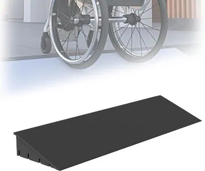 Produktbild von Famanu Drempelhilfe Antirutsch für Rollstuhl und Scooter - 3500 kg belastbar