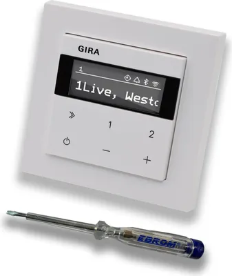 Produktbild von Gira Unterputz IP Internetradio 232003 + Bluetooth - E2 reinweiß glänzend mit 1fach Rahmen Gira 021129 inkl. EBROM Phasenprüfer zur Montage des Geräts