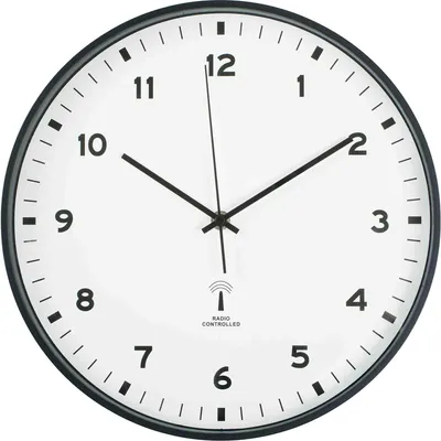 Produktbild von B&S Funkwanduhr Analog Uhr rund Ø 31 cm weiß Kunststoffrahmen schwarz