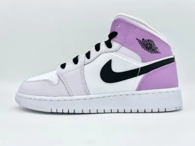 Produktbild von Nike Air Jordan 1 Mid GS Barely Grape; Größe 36.5