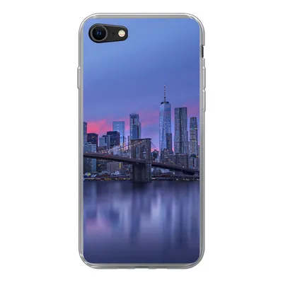 Produktbild von MuchoWow® Handyhülle Schutzhülle Hülle für iPhone SE 2022 New York hinter der Brooklyn Bridge Silikon Softcase Handy Hülle - Schutzhülle