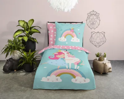 Produktbild von Soma Renforcé Pastell Bettwäsche-Set 2 teilig Bettbezug 2tlg 135x200cm Kopfkissenbezug 80x80cm (Einhorn Regenbogen blau rosa)