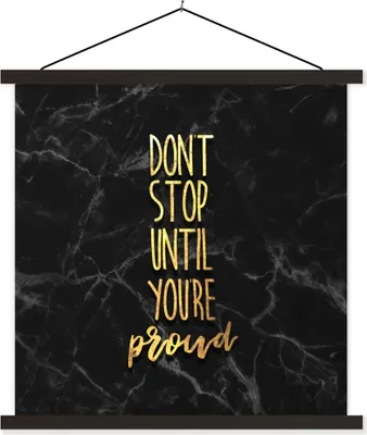 Produktbild von MuchoWow® Textilposter Zitat - Stolz - Gold - Marmor 90x90 cm mit schwarzem Rahmen - Magnetisches