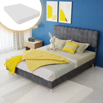 Zdjęcie produktu dla Łóżko tapicerowane 140x200 cm z materacem, wysokim, tapicerowanym zagłówkiem, obiciem z weluru i niską podstawą bez pojemnika na pościel, kolor szary