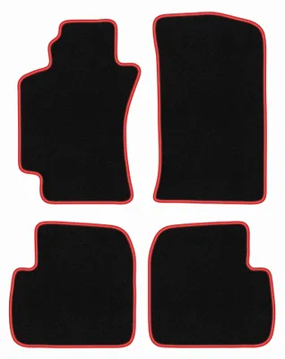 Obrázok produktu pre Velúrové autokoberce pre: Toyota Avensis I T22 1997-2003 (sedan/kombi/liftback) – sada 4 ks, čierno-červené, na mieru – Wielganizator CARLUX