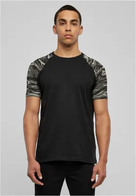 Obrázek produktu pro Pánské tričko Urban Classics Raglan Contrast Tee blk/darkcamo - M