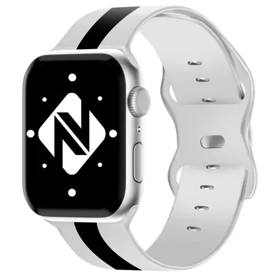 Immagine prodotto di Cinturino di ricambio in silicone a righe, compatibile con Apple Watch (modelli Ultra/SE e Series 8/7/6/5/4/3/2/1), taglie 42, 44, 45 e 49 mm. Bracciale sportivo per Apple Watch, adatto sia per uomo che per donna, colore: bianco e nero