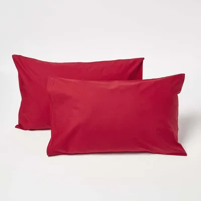 Produktbild von HOMESCAPES Roter Kissenbezug 40 x 60 cm, 100% Baumwolle Fadendichte 200, 2er Pack