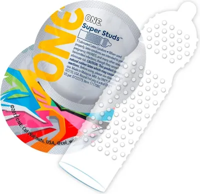 Immagine prodotto di ONE Super Studs 12 profilattici con borchie, vegani, in lattice Sensatex