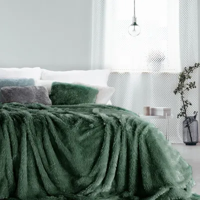 Immagine prodotto di Copriletto Eurofirany 150x200 verde tiffany coperta di pelo scuro