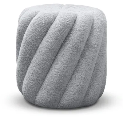 Productafbeelding van VELORA grijze poef met spiraalvormige sierstiksels en een bouclé-bekleding