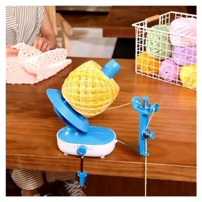 Immagine prodotto di Avvolgitore elettrico per filati, ideale per lavori a maglia e all'uncinetto