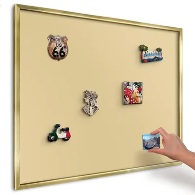 Produktbild von Magnettafel 80x60 cm mit goldenem Rahmen - Magnetische Metalltafel, Magnetpinnwand zur Wandmontage für Wohnzimmer, Küche, Flur, Kinderzimmer und Büro - Beige-gelb