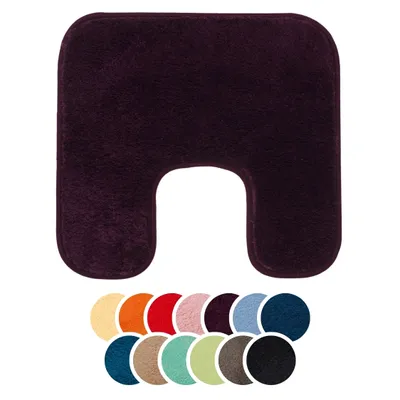 Produktbild von liebling Badteppich mit Bügelausschnitt, 100% Polyester, Anti-Rutsch Beschichtung, Serie Santos, 50 x 45 cm, 1500 g/m², 30 Grad waschbar, beere