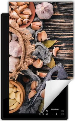 Produktbild von DarHaus Herdabdeckplatte 1 teilig 30x52 cm Anti Rutsch Matte Aufrollbar, Knoblauch - Holz