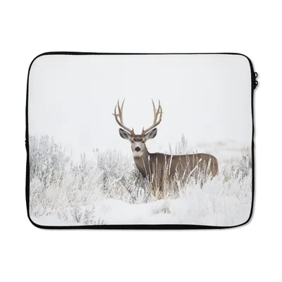 Produktbild von MuchoWow® Laptop Hülle 15 Zoll Hirsche - Winter - Schnee - Tiere - Jahreszeiten - Weiß Laptoptasche - Laptoptasche - Sleeve - Rundum-Schutz