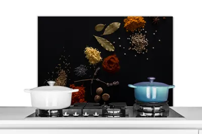 Produktbild von KitchenYeah®  Spritzschutz Küche - Küchenrückwand - Wandschutz für Herd und Spüle - Kräuter - Schwarz - Gewürze - Küche - Kochen 90x60 - Alu-Dibond (Alternative zum Spritzschutz aus Glas) - Hitzebestä