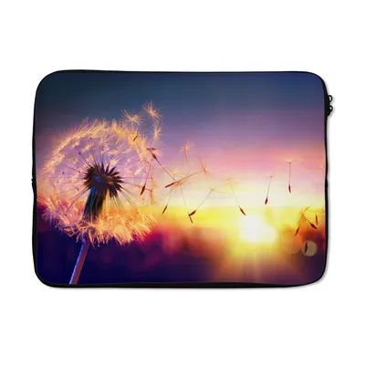 Produktbild von MuchoWow® Laptop Hülle 13 Zoll Löwenzahn - Blumen - Sonnenuntergang - Horizont - Nacht Laptoptasche - Laptophülle - Sleeve - Rundumschutz