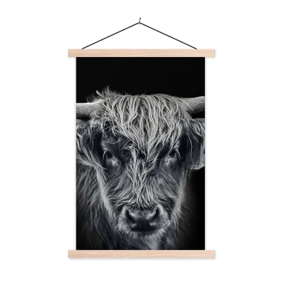 Produktbild von MuchoWow® Textilposter Schottischer Highlander - Schwarz - Kuh - Tiere 60x90 cm mit holzfarbenen Rahmen - Textil