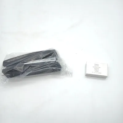 Produktbild von Amazon Basics Heftgerät Bürobedarf Modell 1000 Heftklammern Schwarz Stapler leistungsstark für Büro Zuhause