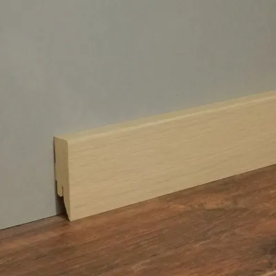 Produktbild von 2,40 m | Sockelleiste Topline furniert Eiche weiß