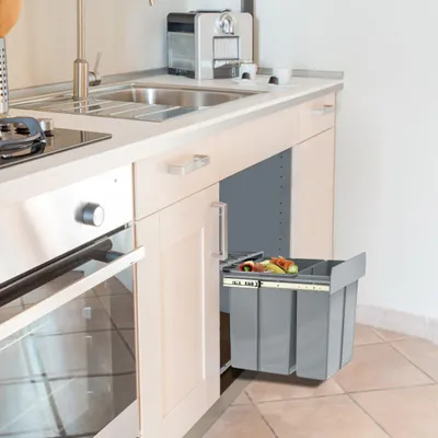 Produktbild von YZNAHRE Einbaumülleimer Küche 2 Fächer Ausziehbar Mülleimer Abfalleimer Küche Unterschrank mit Teleskopschienen Küchenmülleimer Einbau Mülltrennsystem Grau, 1x20L+1x10L
