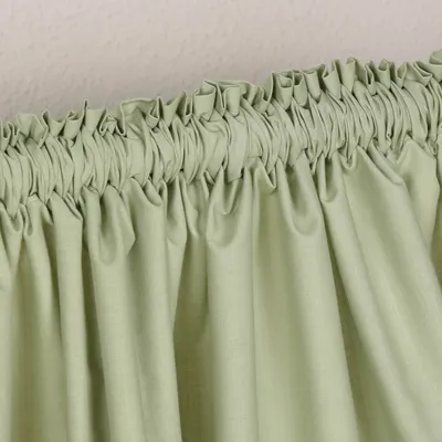 Produktbild von Bio Gardine Vorhangschal aus glatter feiner blickdichter Bio Baumwolle grün 140x245cm