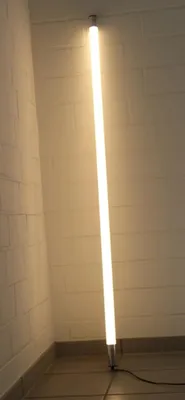 Produktbild von 8137 LED Leuchtstab Satiniert 0,63m Länge 1000Lm IP44 Neutral Weiß