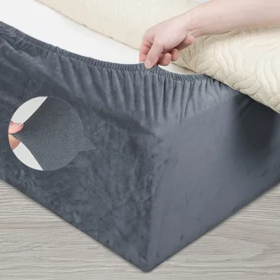Imagen del producto de Funda para somier de terciopelo con goma elástica