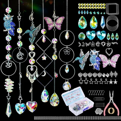 Immagine prodotto di Kit per creare decorazioni di cristallo a forma di farfalla, colibrì e gufo, con 230 pezzi, per la decorazione di finestre, con tecnica di pittura a diamante, ideale per creare ciondoli e oggetti che catturano la luce, con prismi