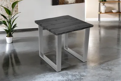 Produktbild von Esstisch Josy | 80 x 80 cm | Holz-Optik in Grau | U-Gestell Metall Silber | 40 mm Tischplatte mit Baumkante | Tisch für Esszimmer & Küche