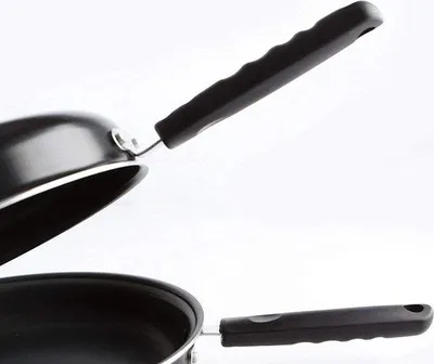 Produktbild von Famanu Omelettepfanne mit Antihaftbeschichtung - Induktionsgeeignet, 24 cm, Schwarz