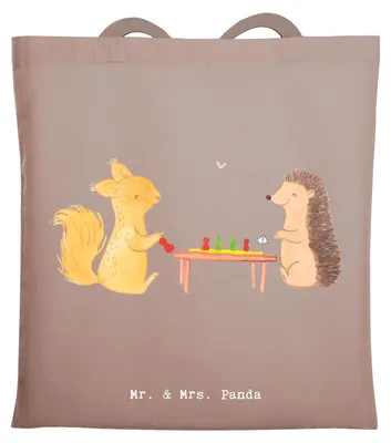 Produktbild von Mr. & Mrs. Panda Tote Bag Eichhörnchen Gesellschaftsspiele - Braun Pastell - Geschenk, Spielen, Jutetasche, Spieleabend, Jutebeutel, Tasche, Stoffbeutel, festivaltasche