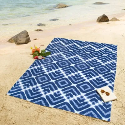 Produktbild von Dyckhoff Partnerstrandtuch Liegetuch 'Batik' 140 x 195 cm Navy