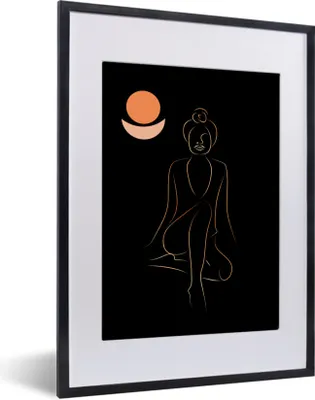 Produktbild von MuchoWow® Gerahmtes Poster Frau - Gold - Schwarz - Strichzeichnung 30x40 cm - Poster mit Schwarzem Bilderrahmen Wandposter Rahmen Foto Bilder - Wandposter Schlafzimmer