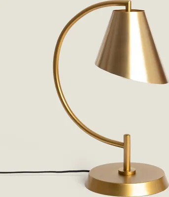 Produktbild von Moderne Tischlampe Edern, Metall, Gold, Höhe 47.5 cm, Breite 18 cm, Länge 30.5 cm