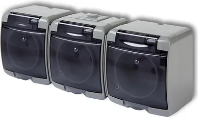 Image de Prise de courant triple JUNIOR avec mise à la terre 3x(2P+Z) gris