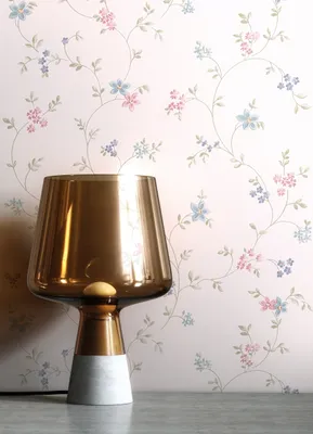 Produktbild von NEWROOM Tapete Pastellblau Vliestapete Blumen - Vintage Floral Rose Weiß Blätter Blüten Blumentapete Romantisch Blumenmuster