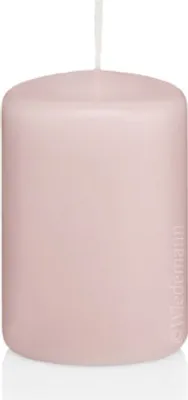 Produktbild von 12 Stumpen Kerzen Rose 8 x 7 cm (H x D) 100% Paraffin Wachs in er RAL Kerzen Güte von Wiedemann Kerzen Deutschland zur Deko, Party, Hochzeit, Weihnachten
