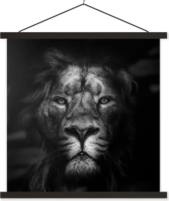 Produktbild von MuchoWow® Textilposter Tiere - Löwe - Raubtier - Schwarz - Weiß 120x120 cm mit schwarzem Rahmen - Aufhängungsset
