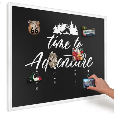 Produktbild von Magnettafel 80x60 cm mit weißem Rahmen - Magnetische Metalltafel, Magnetpinnwand zur Wandmontage für Wohnzimmer, Küche, Flur, Kinderzimmer und Büro - Ein Abenteuer erwartet dich.