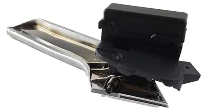 Imagen del producto de Maneta de puerta interior derecha Mercedes Actros MP4 MP5 | A0007663824, 2011-2026