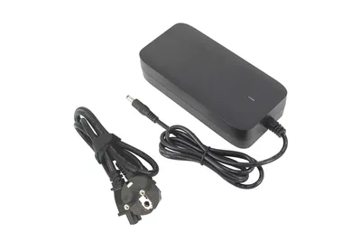 Productafbeelding van PowerSmart batterijoplader 36V 3A voor Telefunken Multitalent RC820 RC822 RC830 elektrische fietsen, met 2.1 mm x 5.5 mm stekker